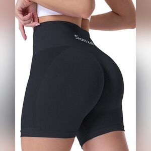 Like New Size Medium Sunzel High Waisted Butt Scrunch Seamless Pull On Shorts